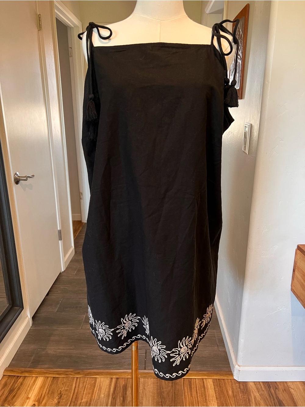 Universal Thread Black Tie-Shoulder Mini with White Hem Embroidery
